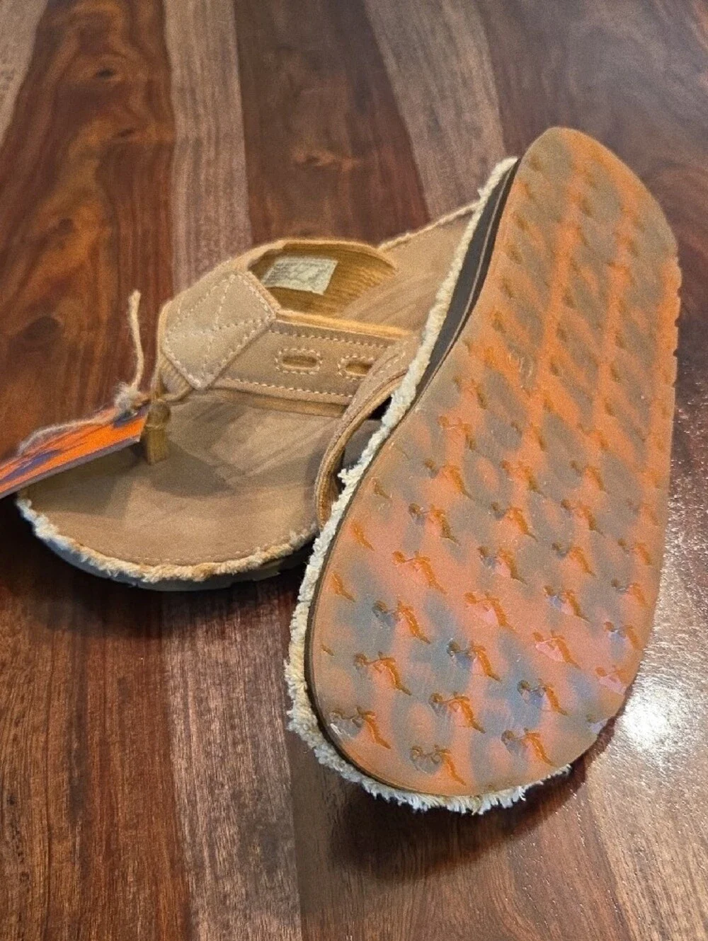 Rocket Dog Tan Canvas Men's Flip-Flops with Frayed Edges